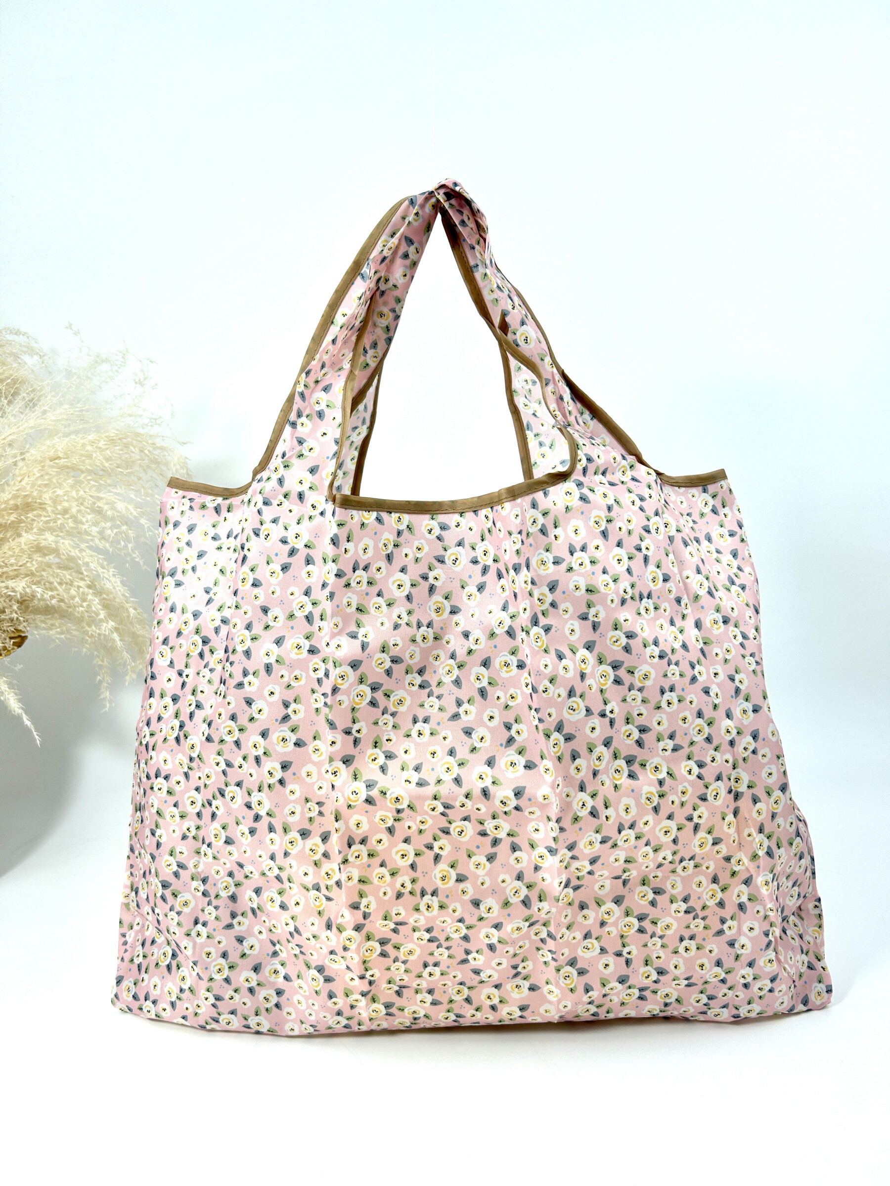 Wholesaler Jade&Clarisse - Foldable and waterproof Small Strawberries Bag