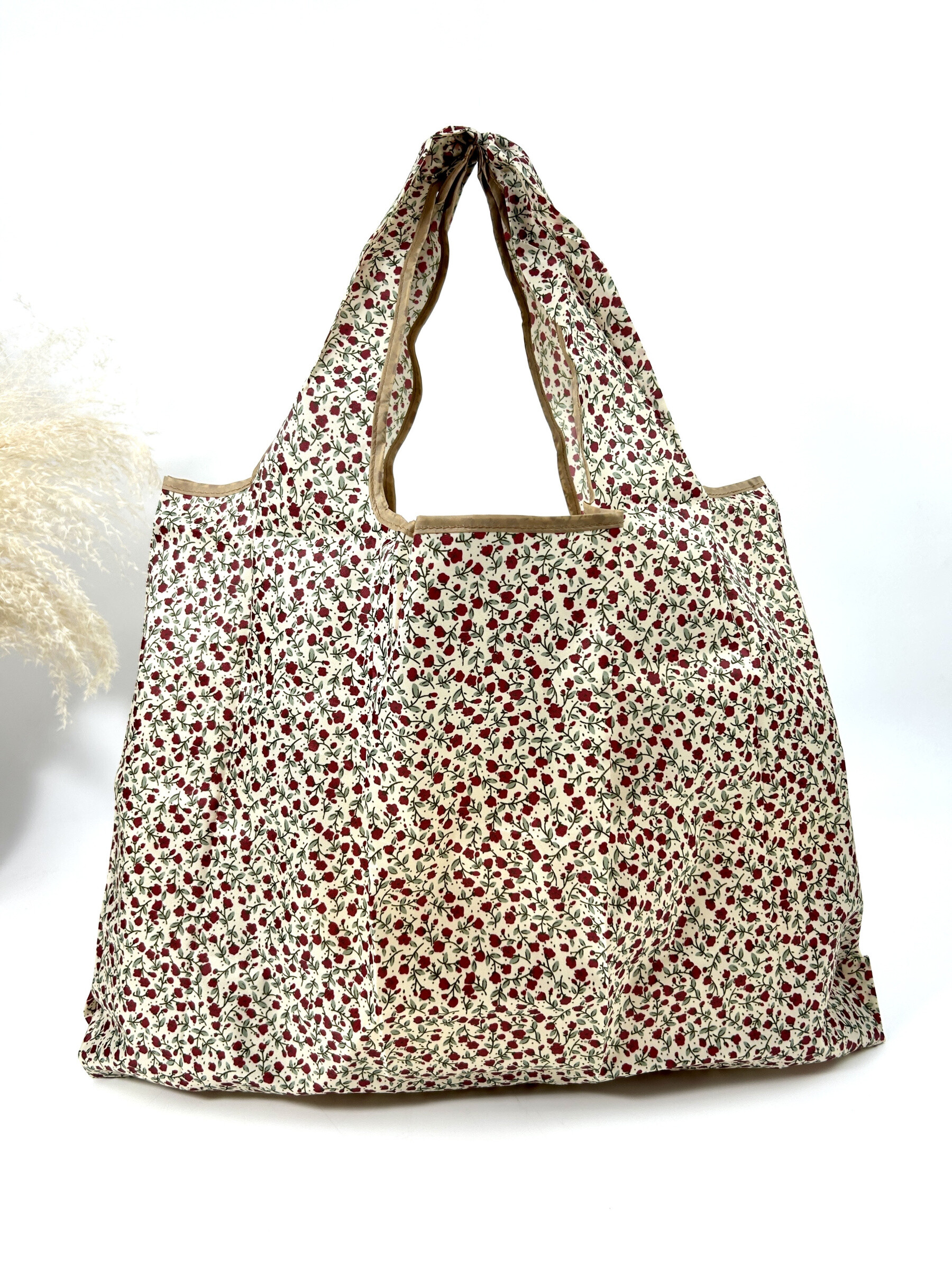 Wholesaler Jade&Clarisse - Foldable and waterproof Small Strawberries Bag
