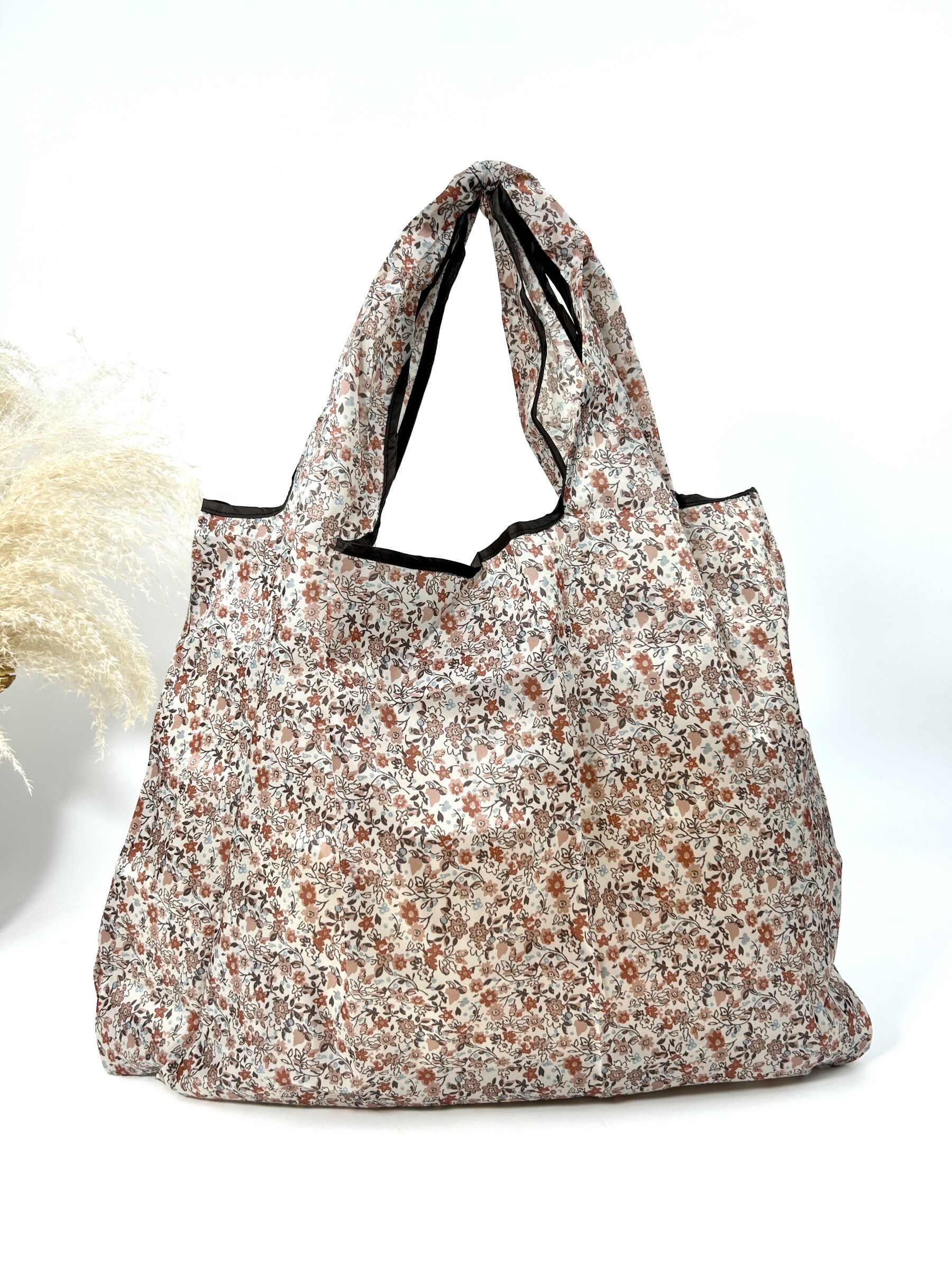 Wholesaler Jade&Clarisse - Foldable and waterproof Small Strawberries Bag