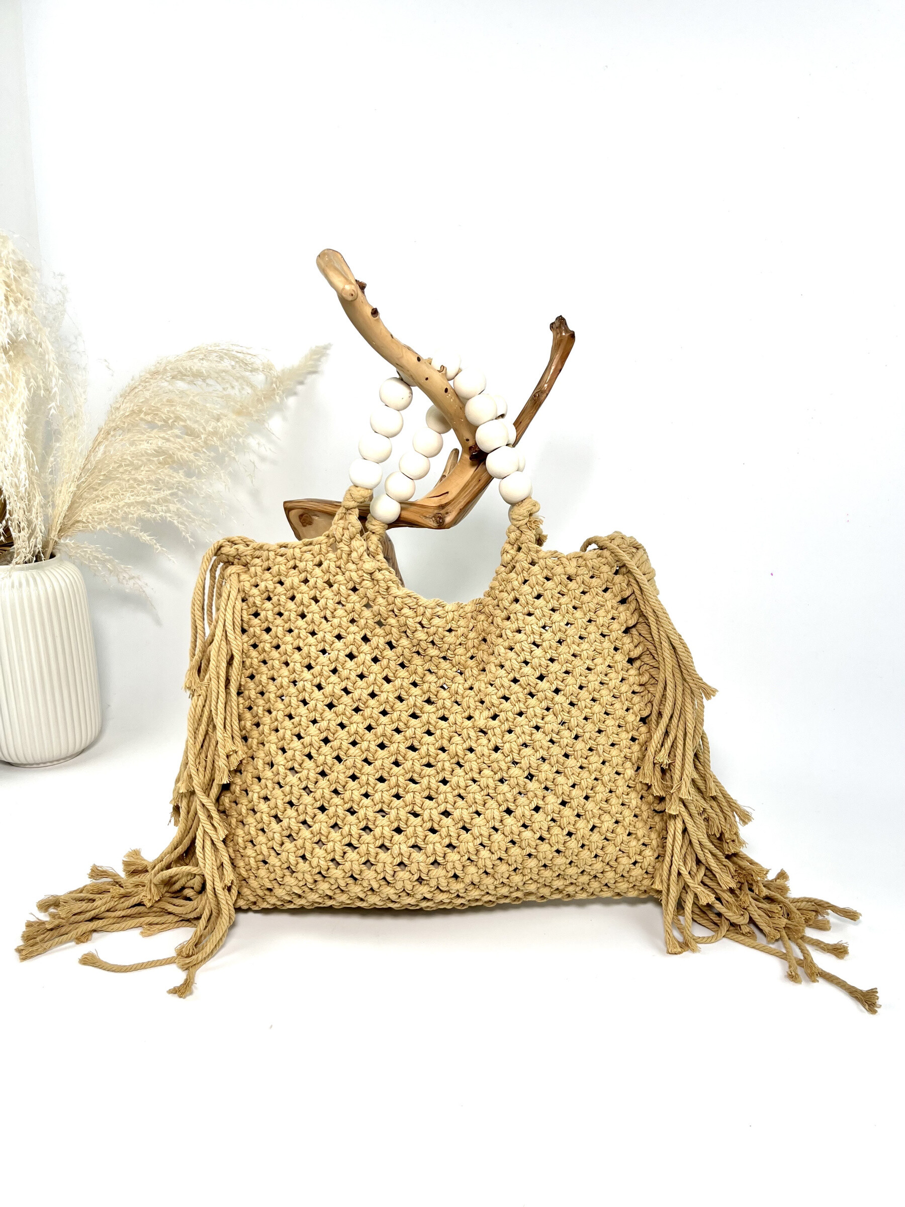 Wholesaler Jade&Clarisse - Braided cotton bag fringentes and handles in bohemian wooden balls