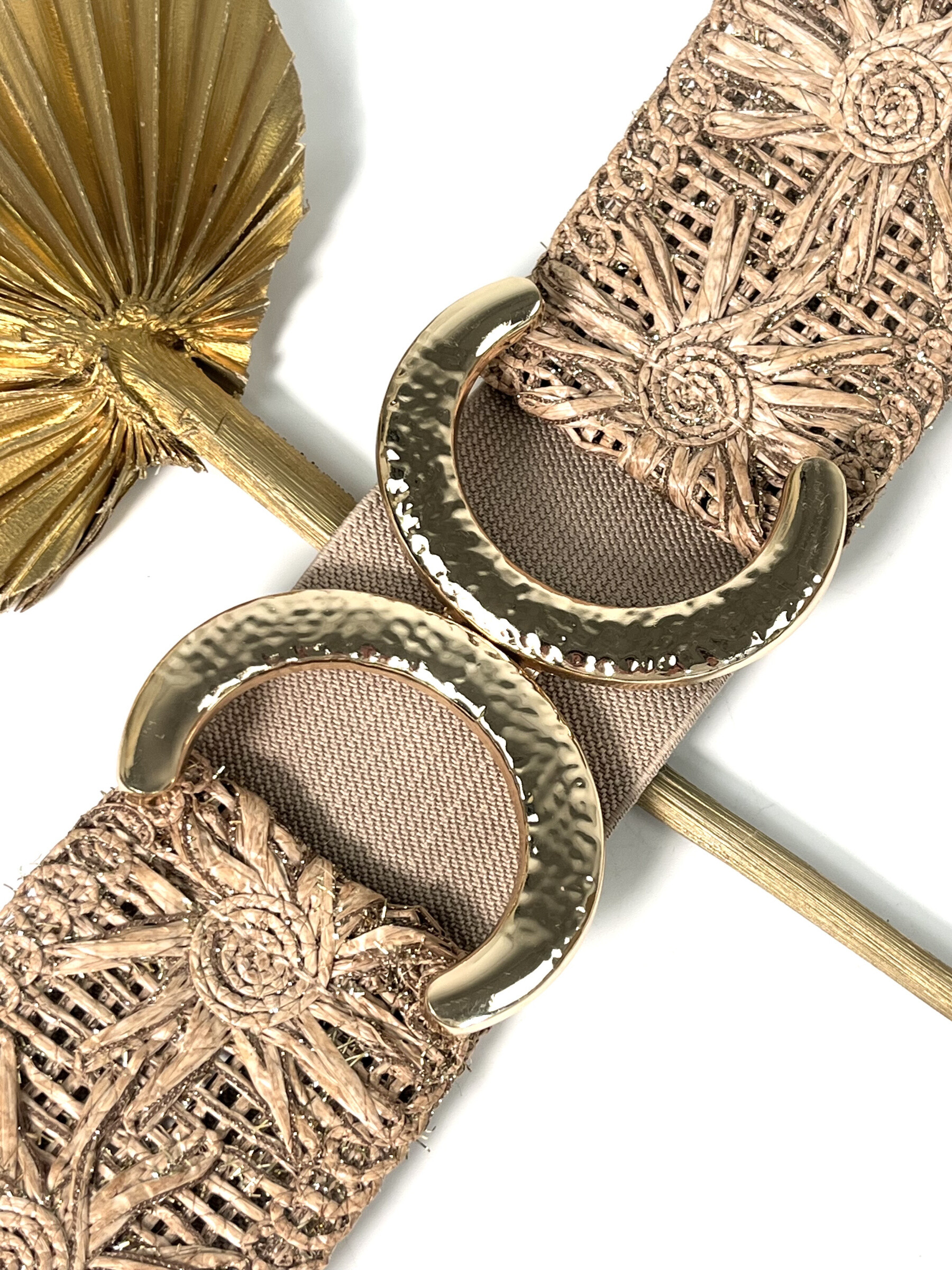 Wholesaler Jade&Clarisse - HAND-WOVEN BOHEMIAN BELT WITH AMBER HALF MOON BUCKLE