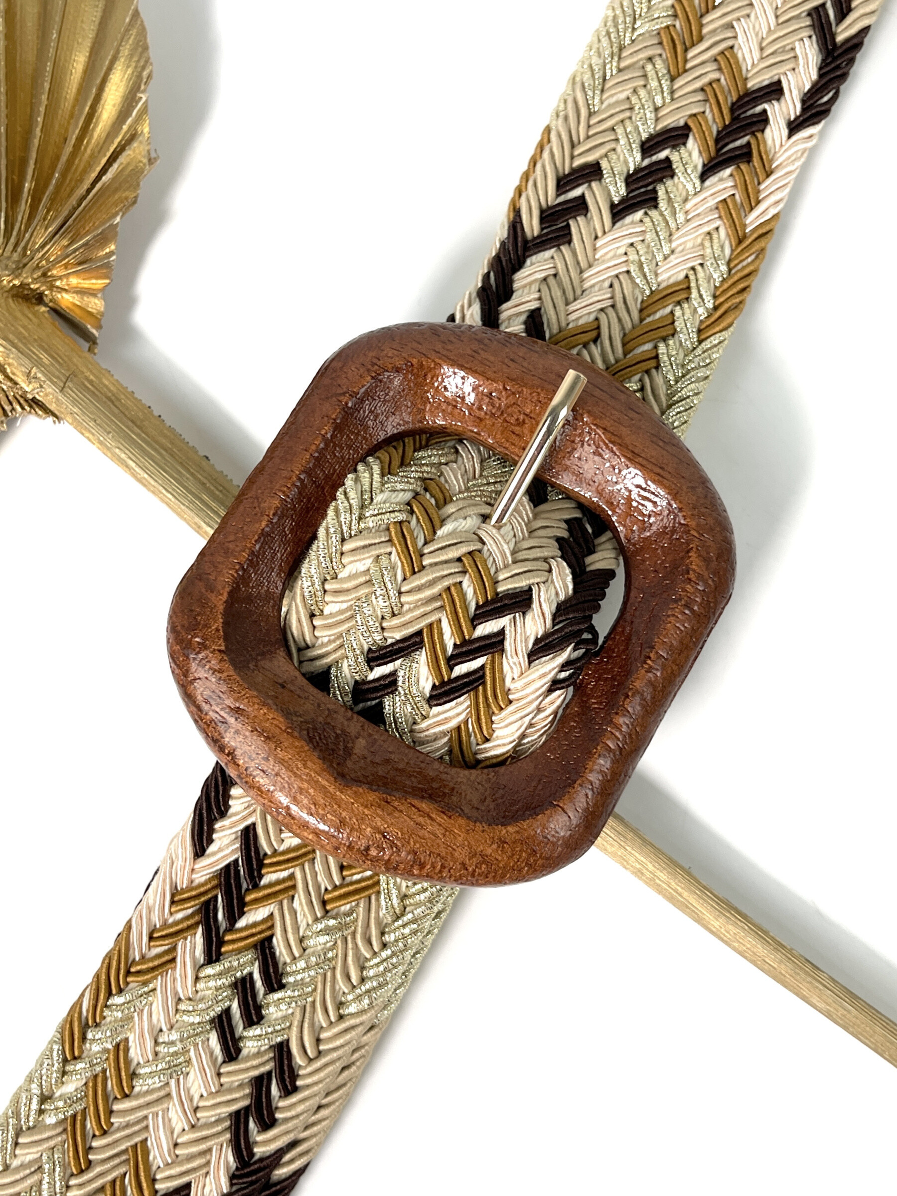 Wholesaler Jade&Clarisse - MARGOT THIN WOVEN TAUÉE BELT WITH OVAL BUCKLE