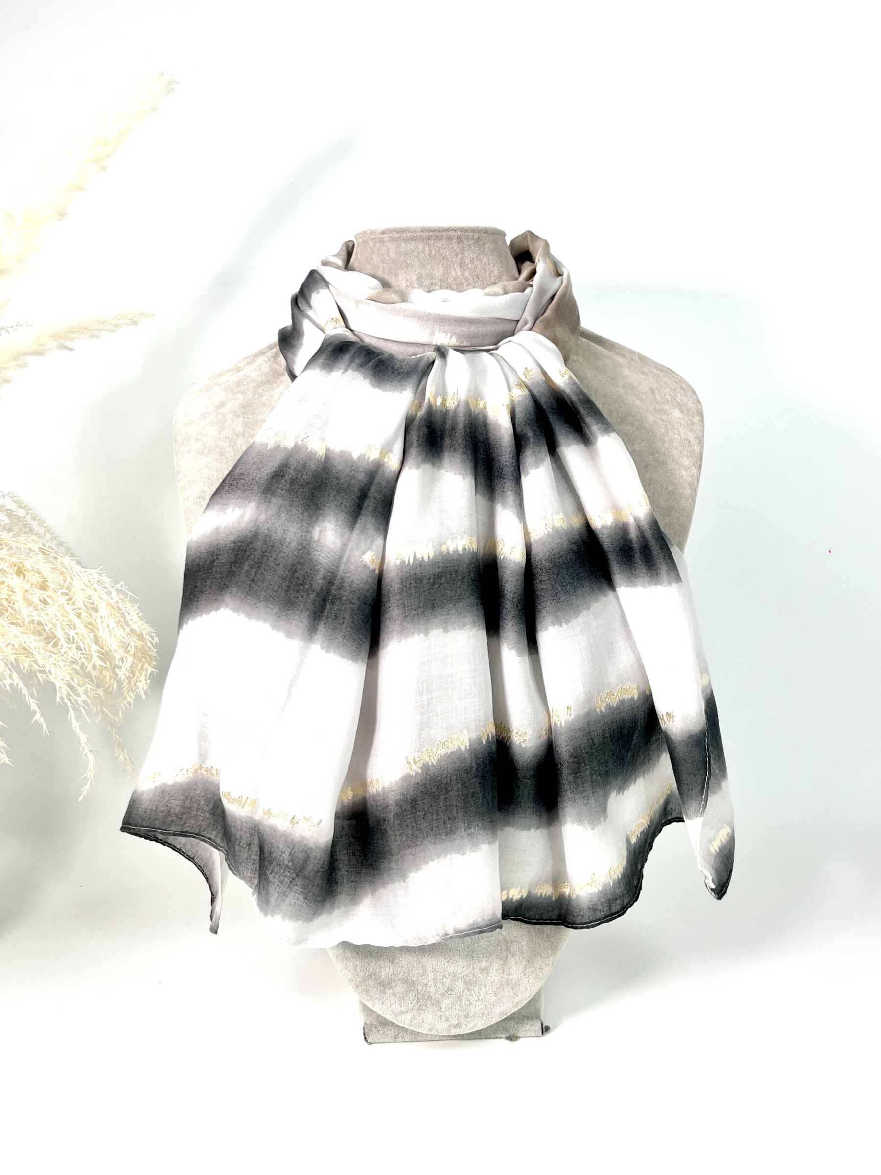 Grossiste Jade&Clarisse - FOULARD EN VISCOSE APPOLINE
