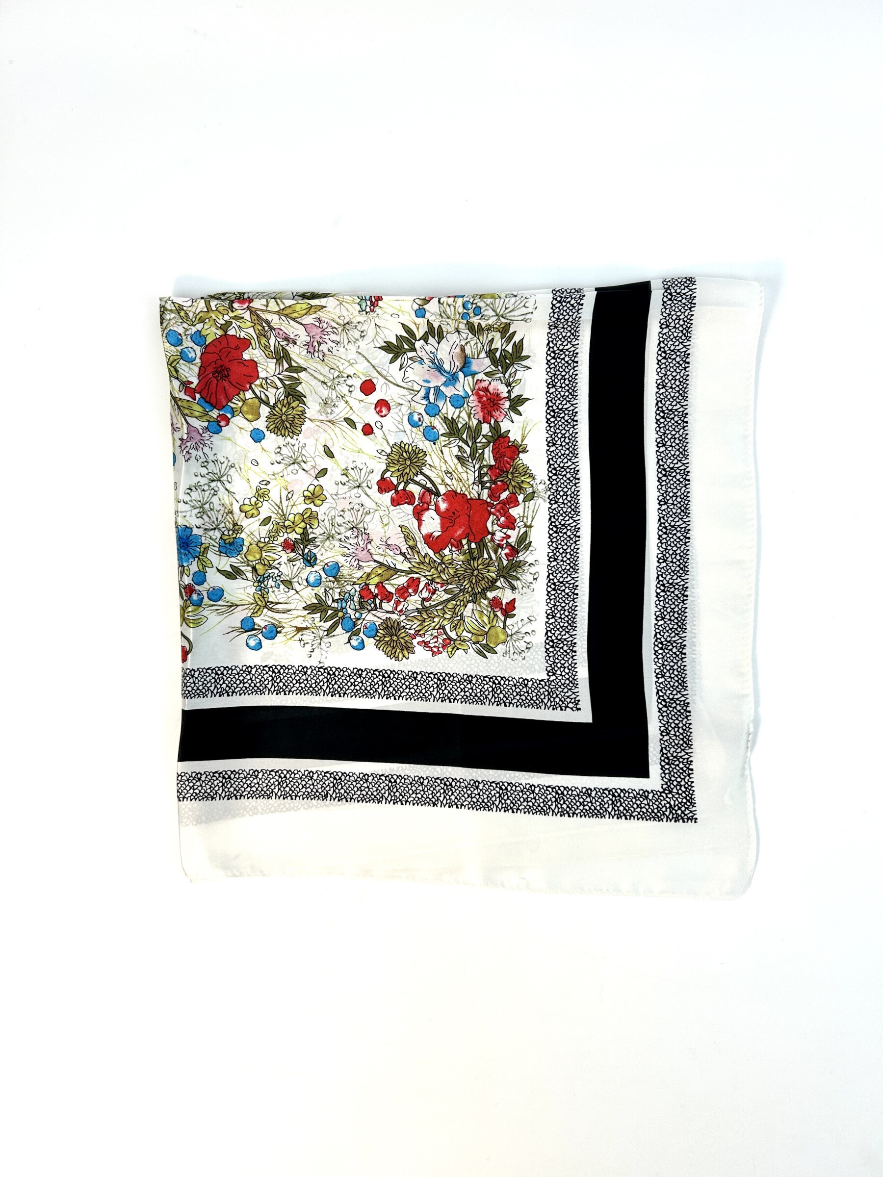 Wholesaler Jade&Clarisse - Luxury square with black polka dot
