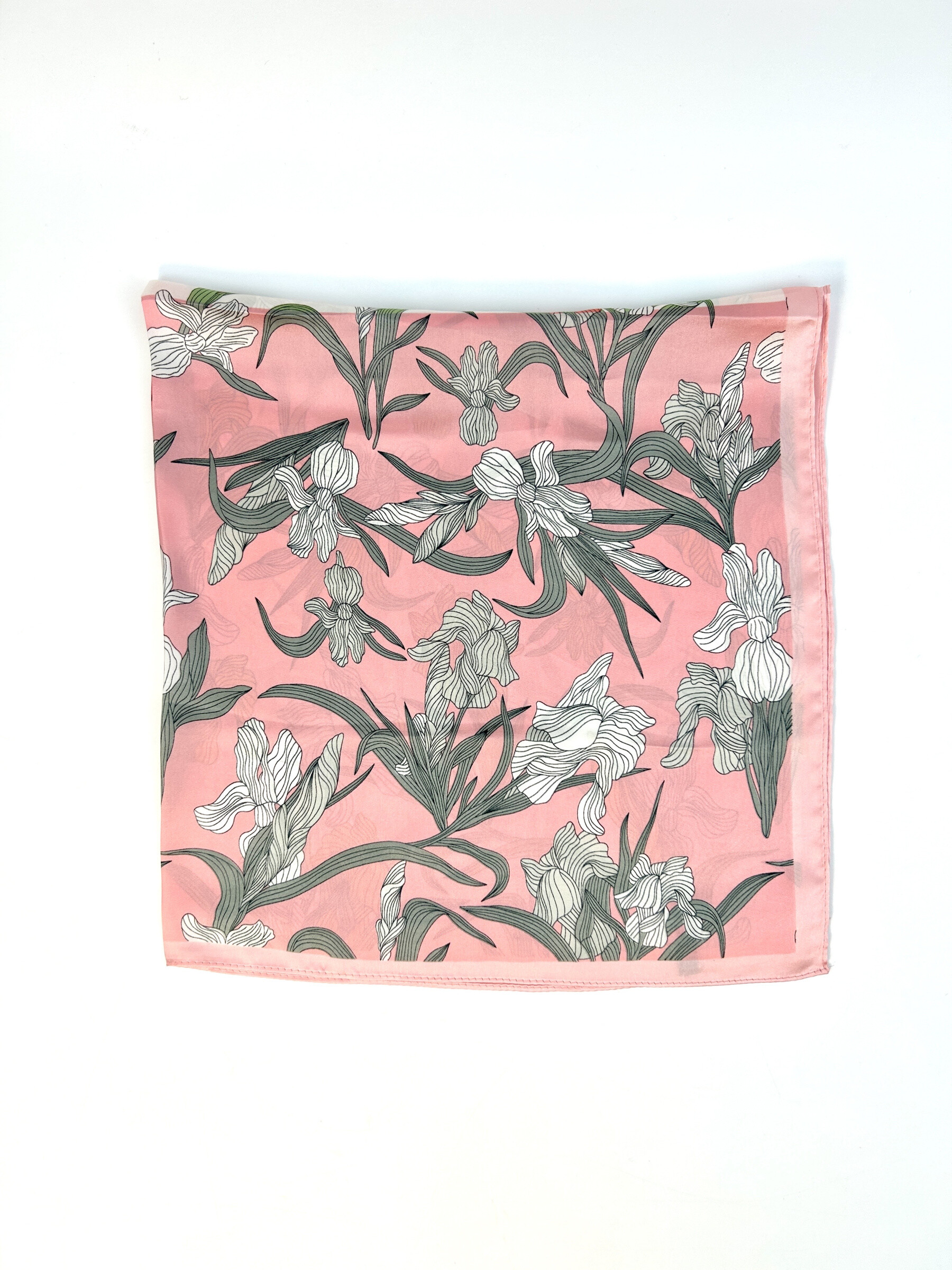 Wholesaler Jade&Clarisse - Luxury square with black polka dot