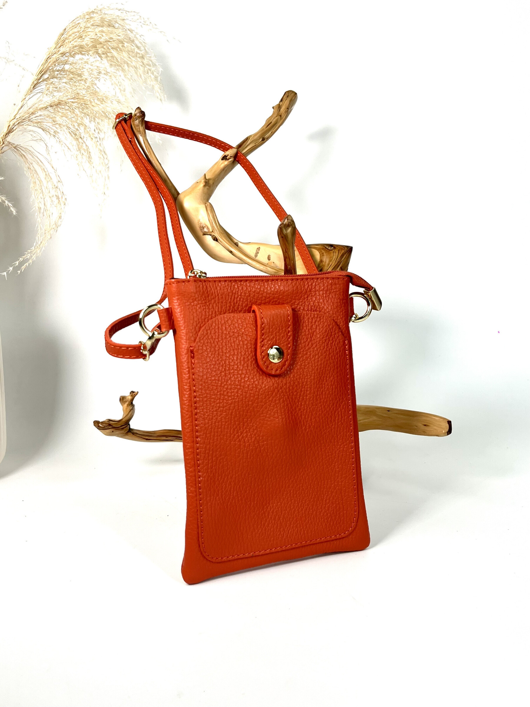 Wholesaler Jade&Clarisse - Hewscent leather pocket Italian pressure button louise