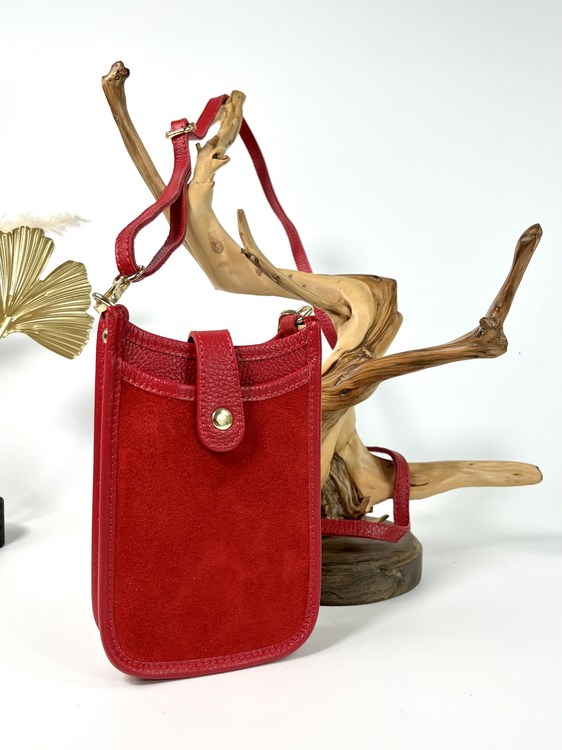 Großhändler Jade&Clarisse - SARA ITALIENISCHE HANDYTASCHE AUS WILDLEDER AUS BI-MATERIAL