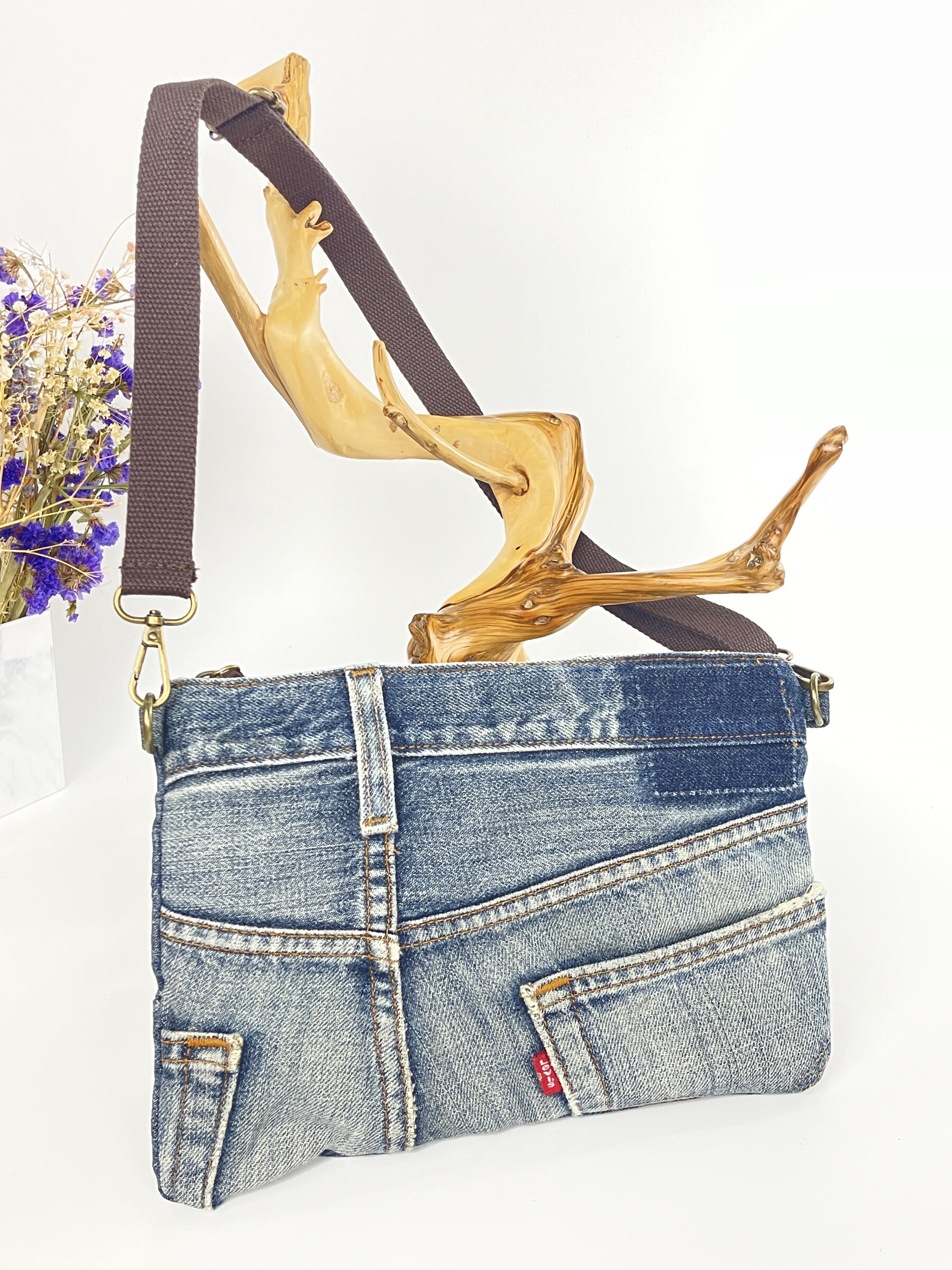 Grossista Jade&Clarisse - Borsa di denim riciclata ultra fresca e moderna Olivia
