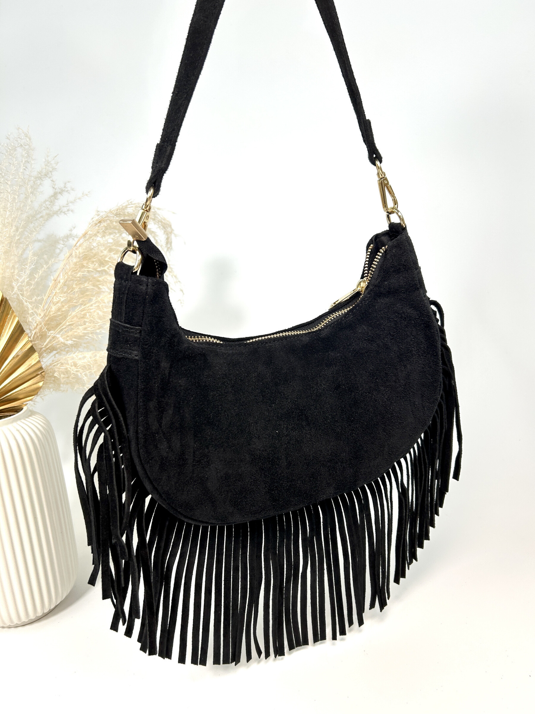 Wholesaler Jade&Clarisse - ULTRA CHIC AND COZY EMMA ITALIAN SUEDE LEATHER BAG WITH FRANGINETTES