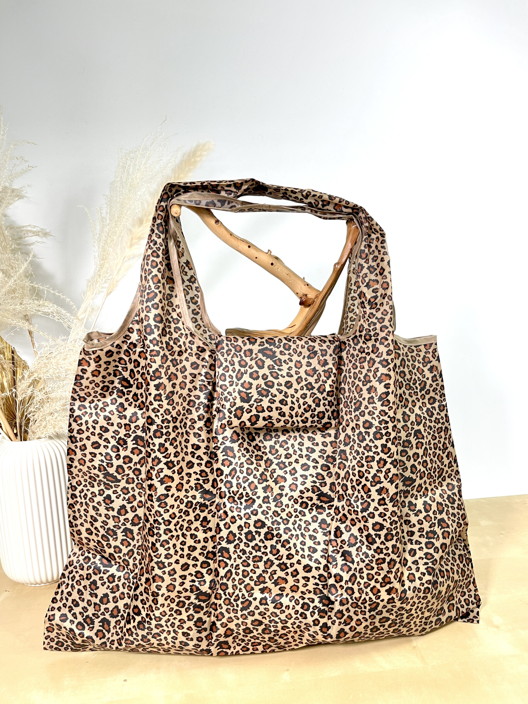 Wholesaler Jade&Clarisse - FOLDABLE AND WATERPROOF FALL SHOPPING BAG