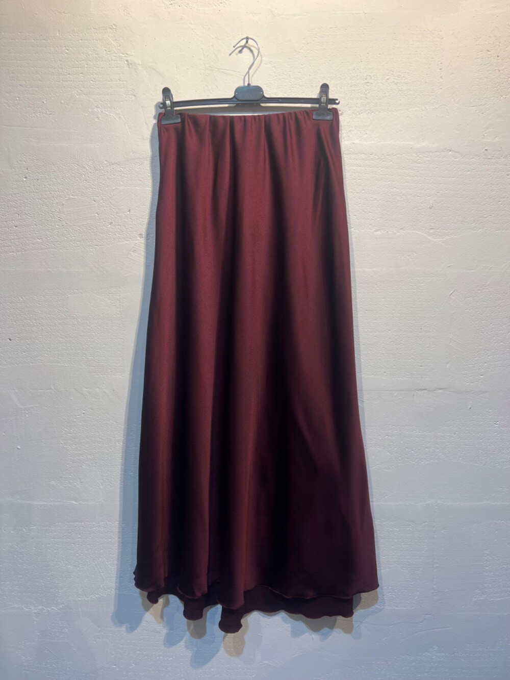 Wholesaler JADE - LONG JADE SATIN SKIRT