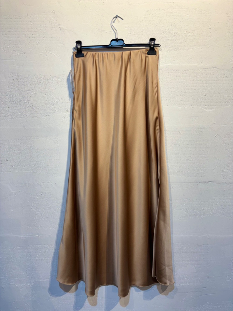 Wholesaler JADE - LONG JADE SATIN SKIRT