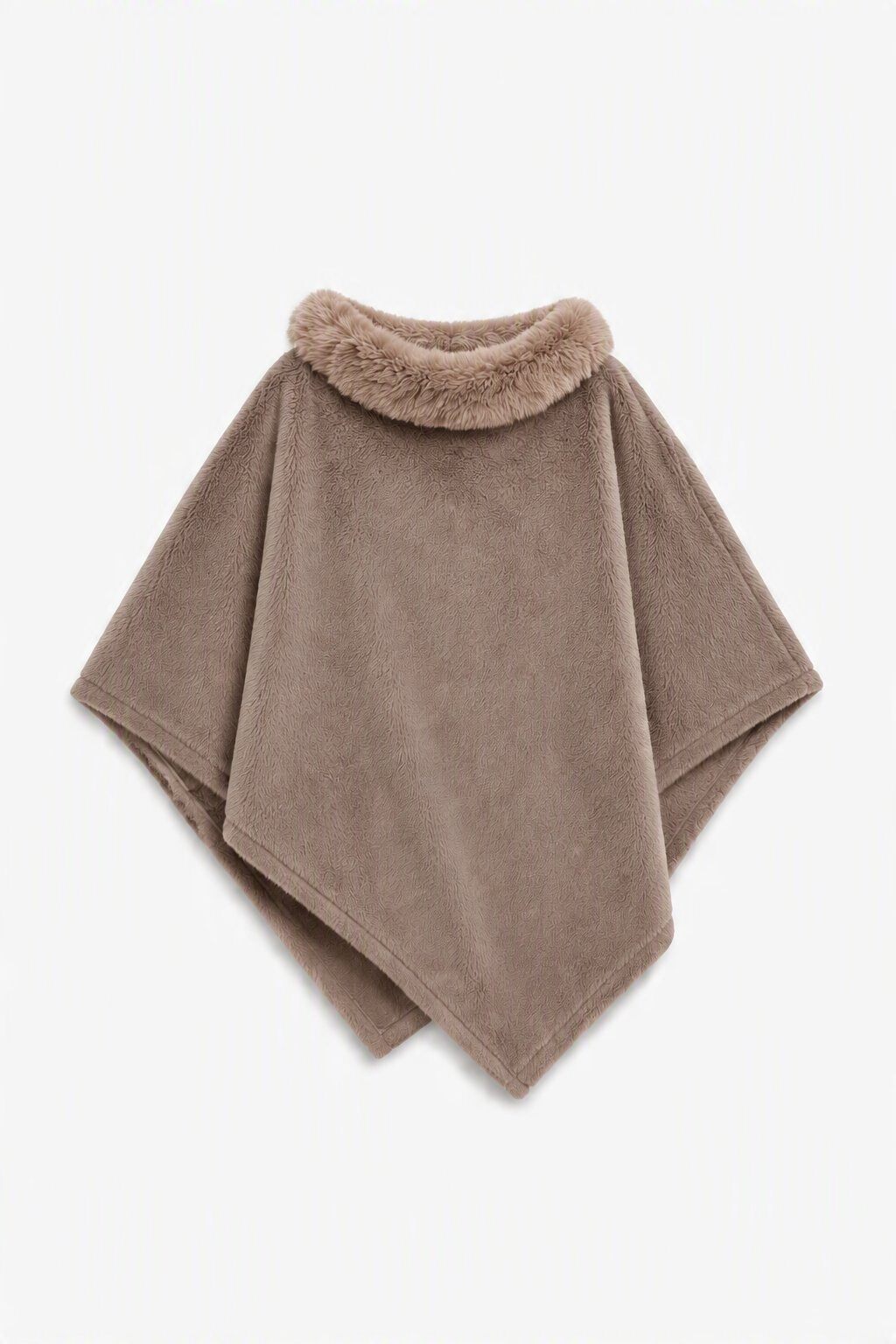 Grossiste JAMILLA - Poncho Cape entièrement en fausse fourrure
