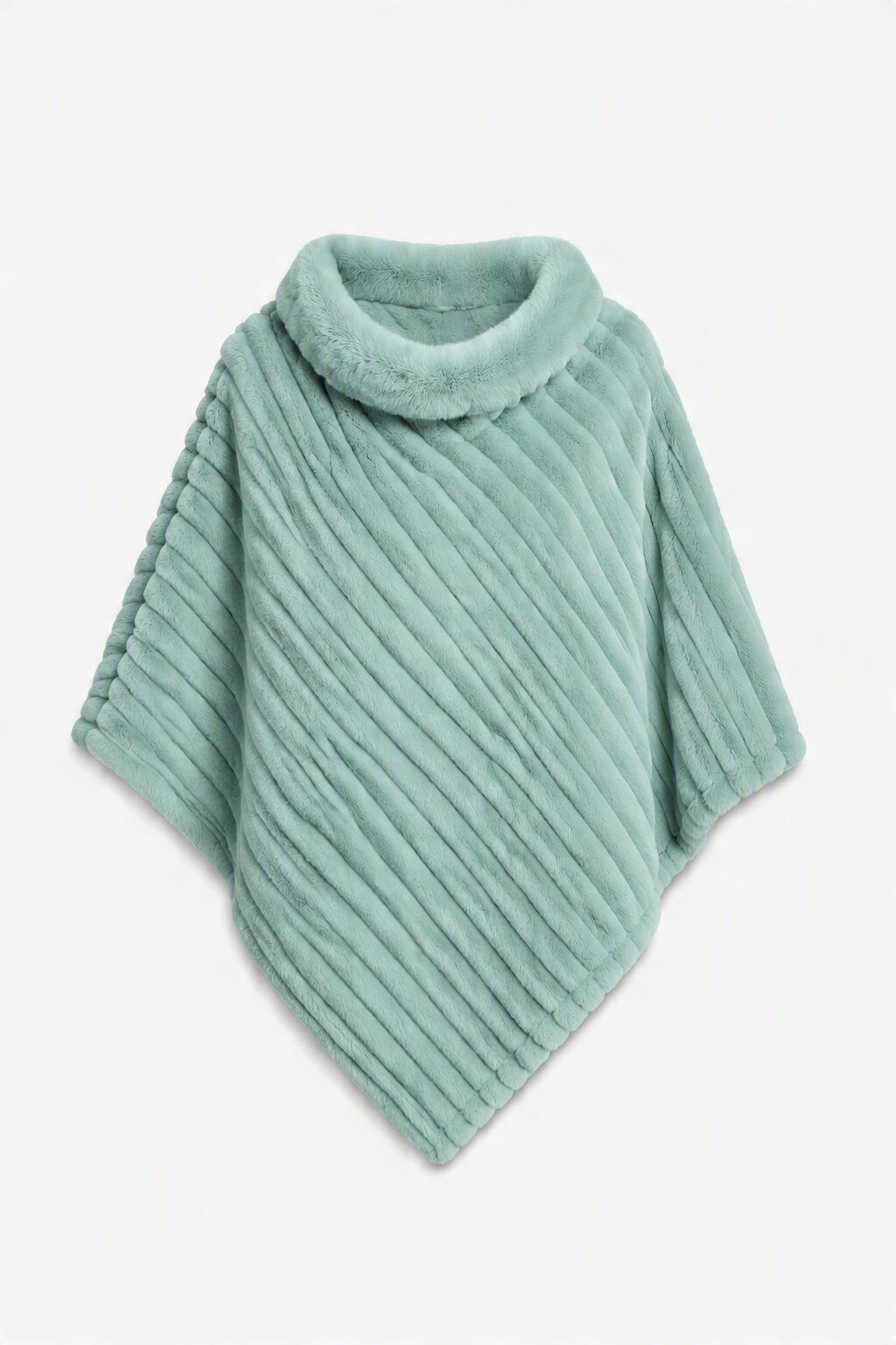 Grossista JAMILLA - Poncho Mantella in Eco-Pelliccia