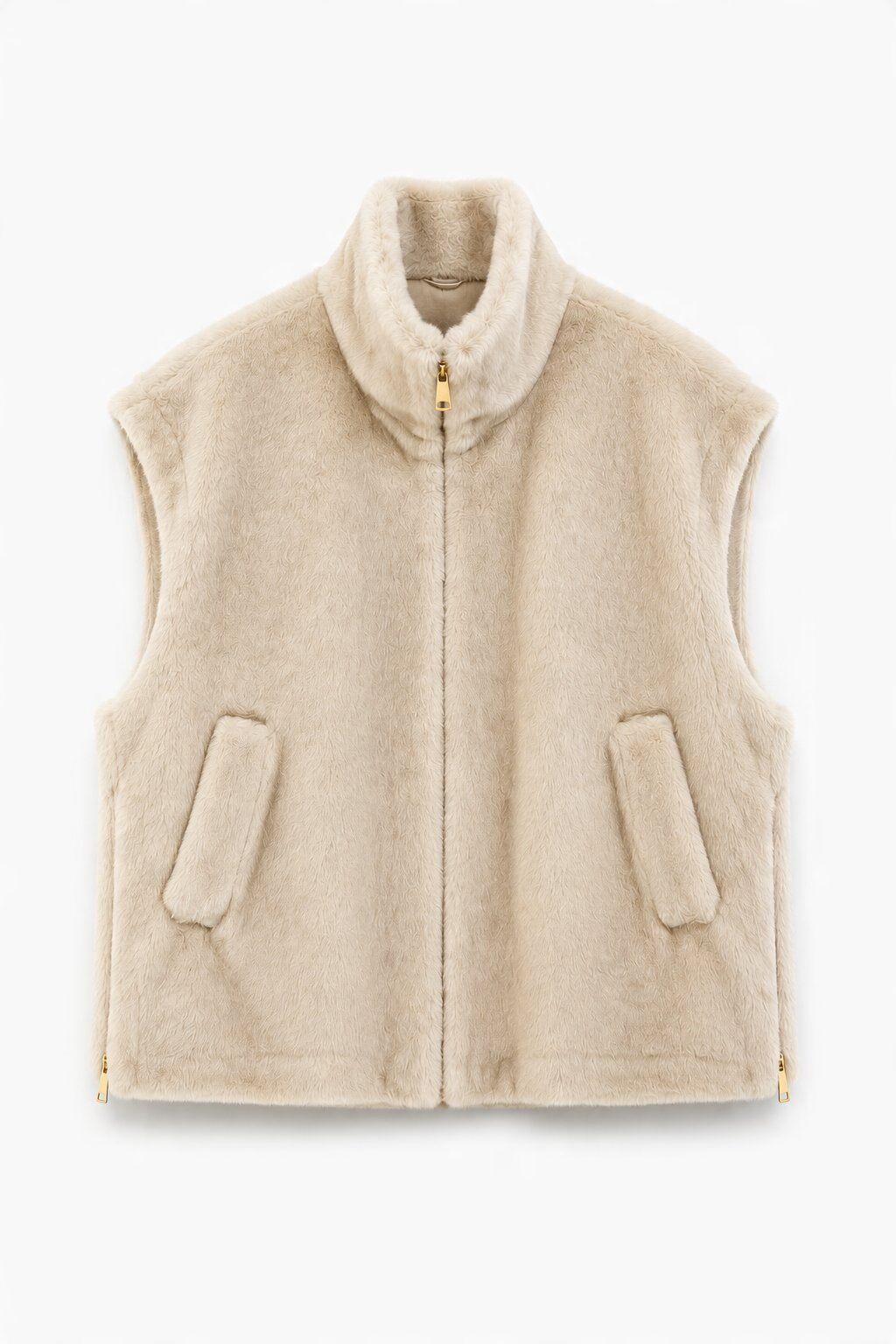 Grossiste JAMILLA - Gilet d'hiver en fausse fourrure avec fermeture éclair, poches et zips latéraux