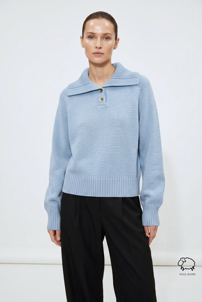Grossista JAMILLA - Maglione Misto Lana con Maxi Colletto Polo e Bottoni Grossista JAMILLA - Maglione Misto Lana con Maxi Colletto Polo e Bottoni