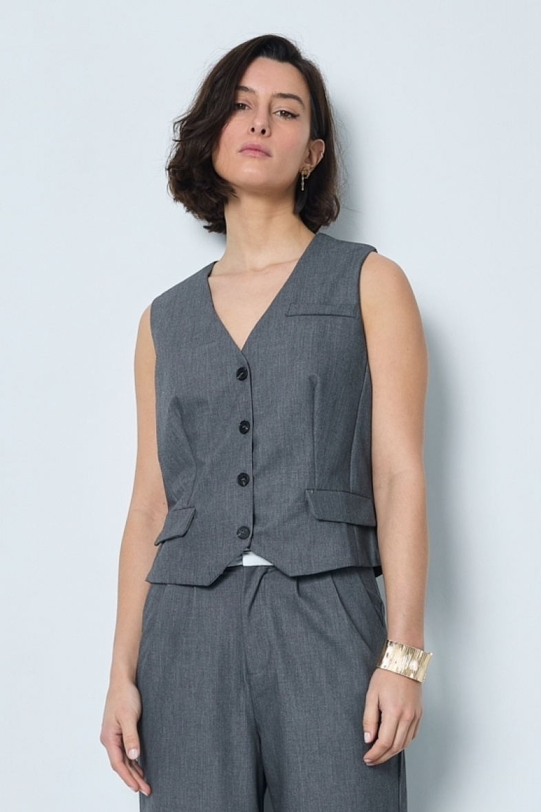 Grossista JCL Paris - Cardigan senza maniche in tessuto grigio