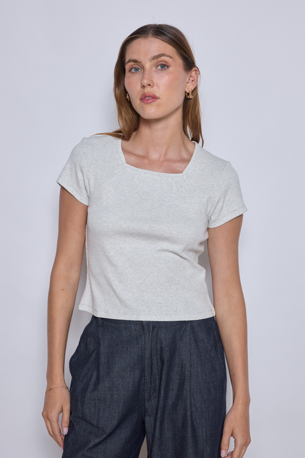 Grossista JCL Paris - T-shirt bianca con colletto quadrato a coste
