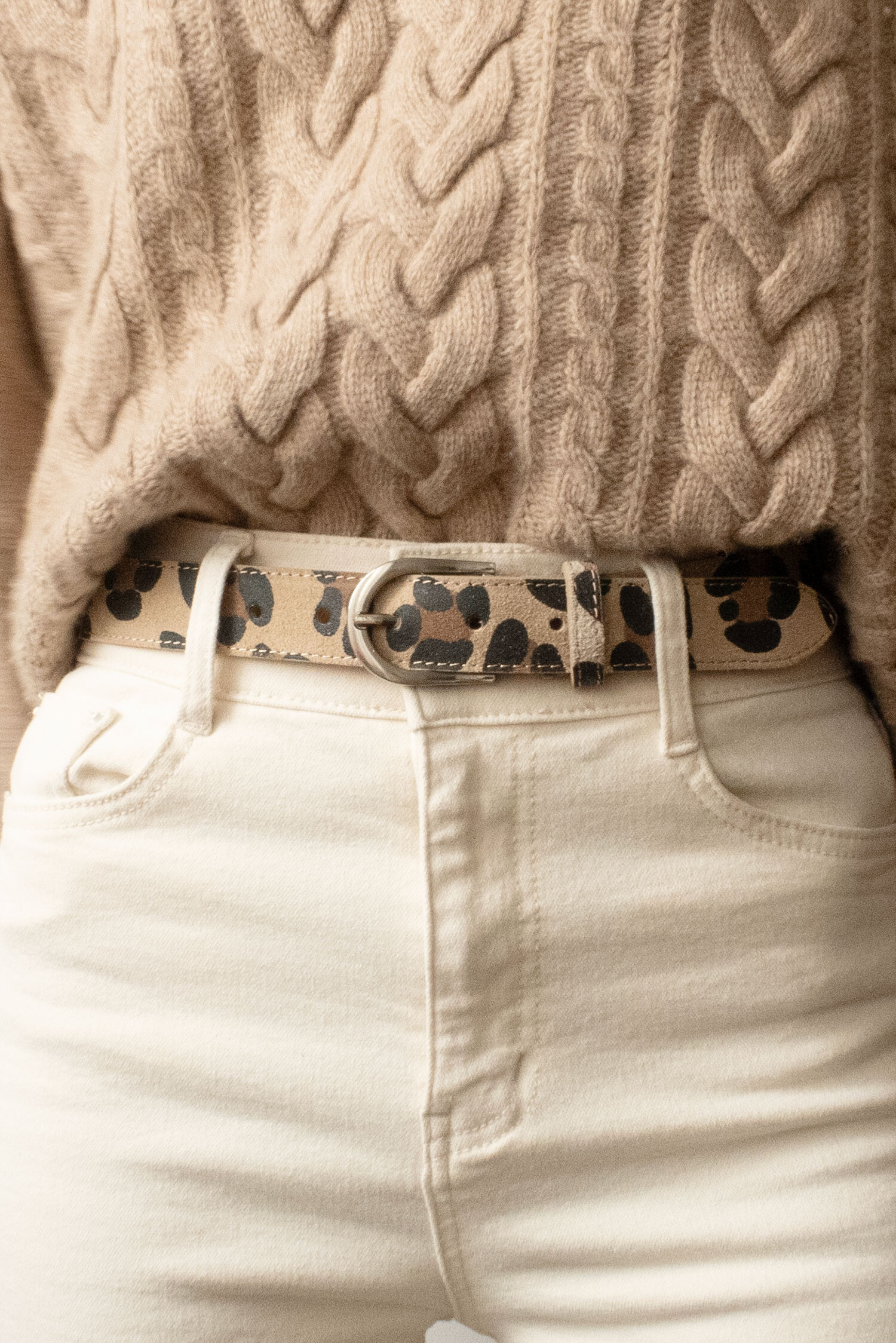 Grossiste JCL - Ceinture femme en cuir daim avec motif léopard Boucle argentée