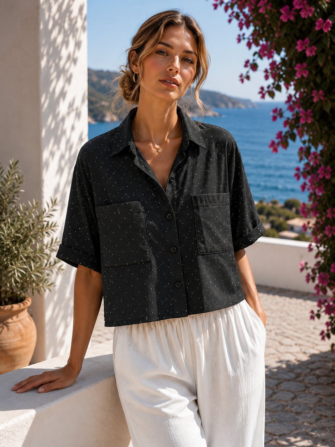 Wholesaler Jolio & Co - Short-sleeve shirt with two pockets, embellished with rhinestones.