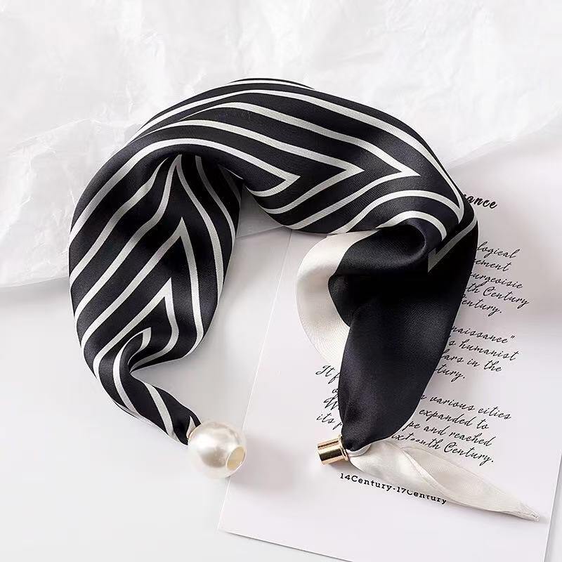 Wholesaler JERRY.AMY - Women's scarf with magnetic closure and pearls, length 50CM width 12CM