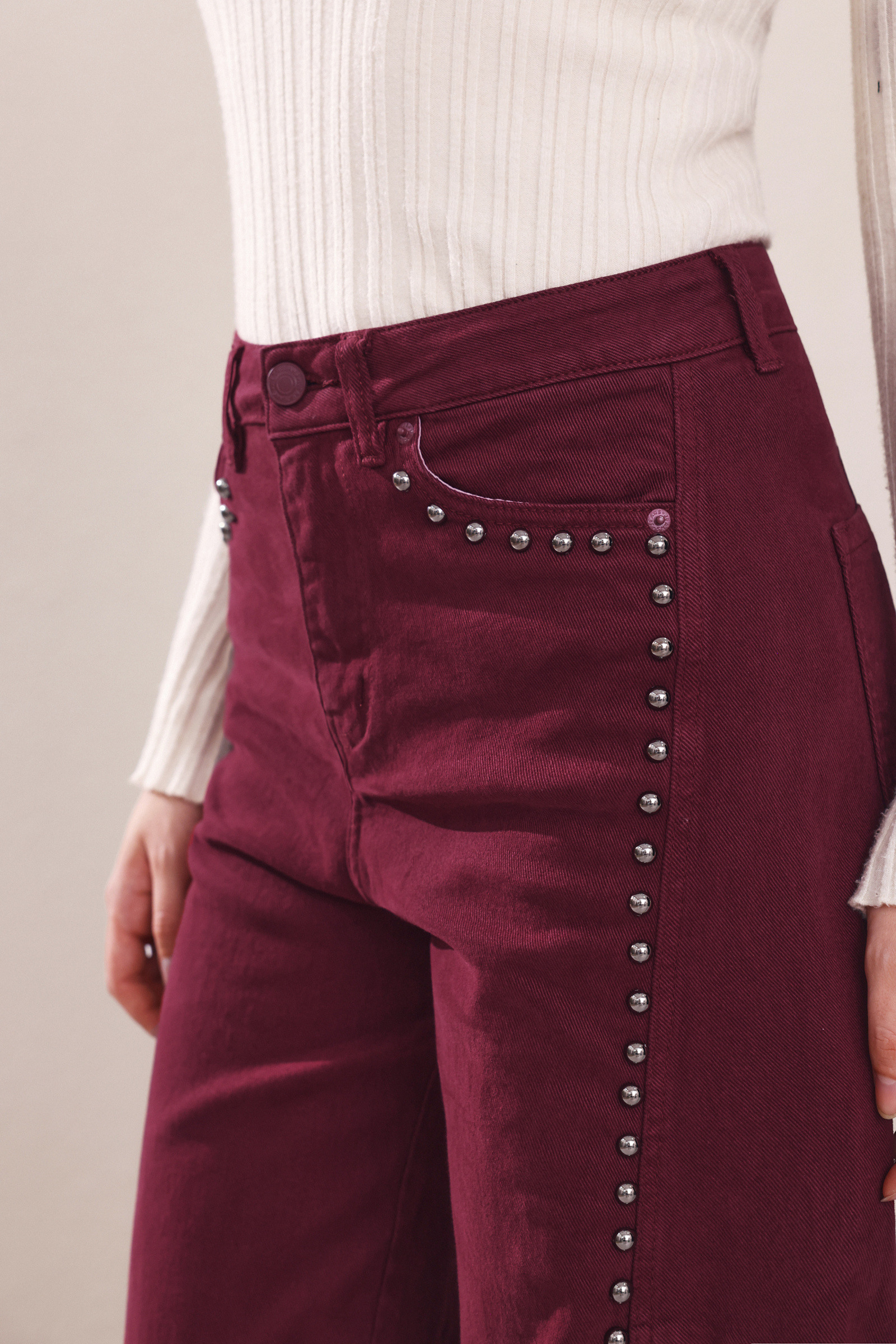 Jean flare clouté - Teen | MANGO France métropolitaine