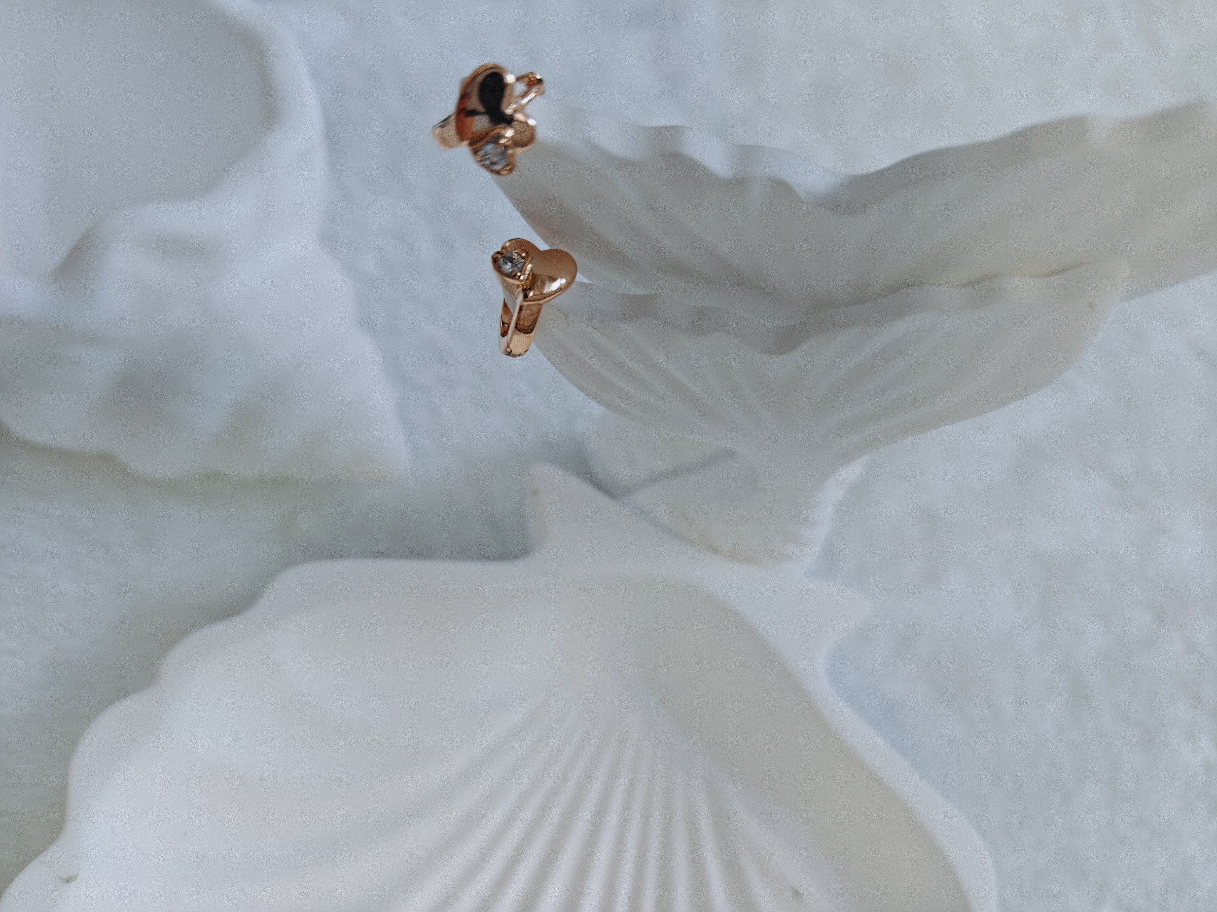 Mayorista JINLONG BIJOUX - Orecchini a cerchio corazón con circonitas rame platato y rodiato