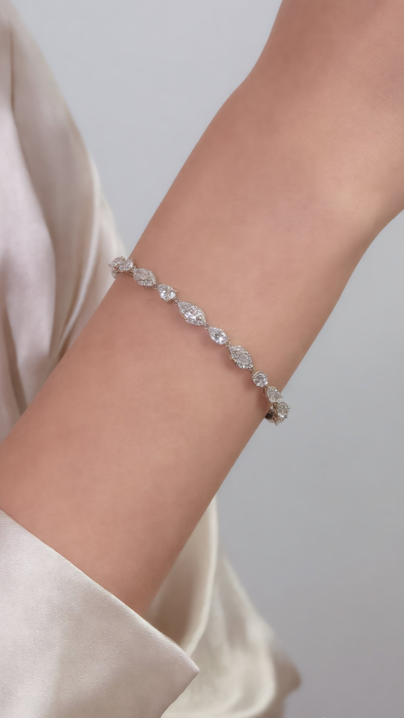Wholesaler JINLONG BIJOUX - Bracciale con zirconia e rame platato rodiato