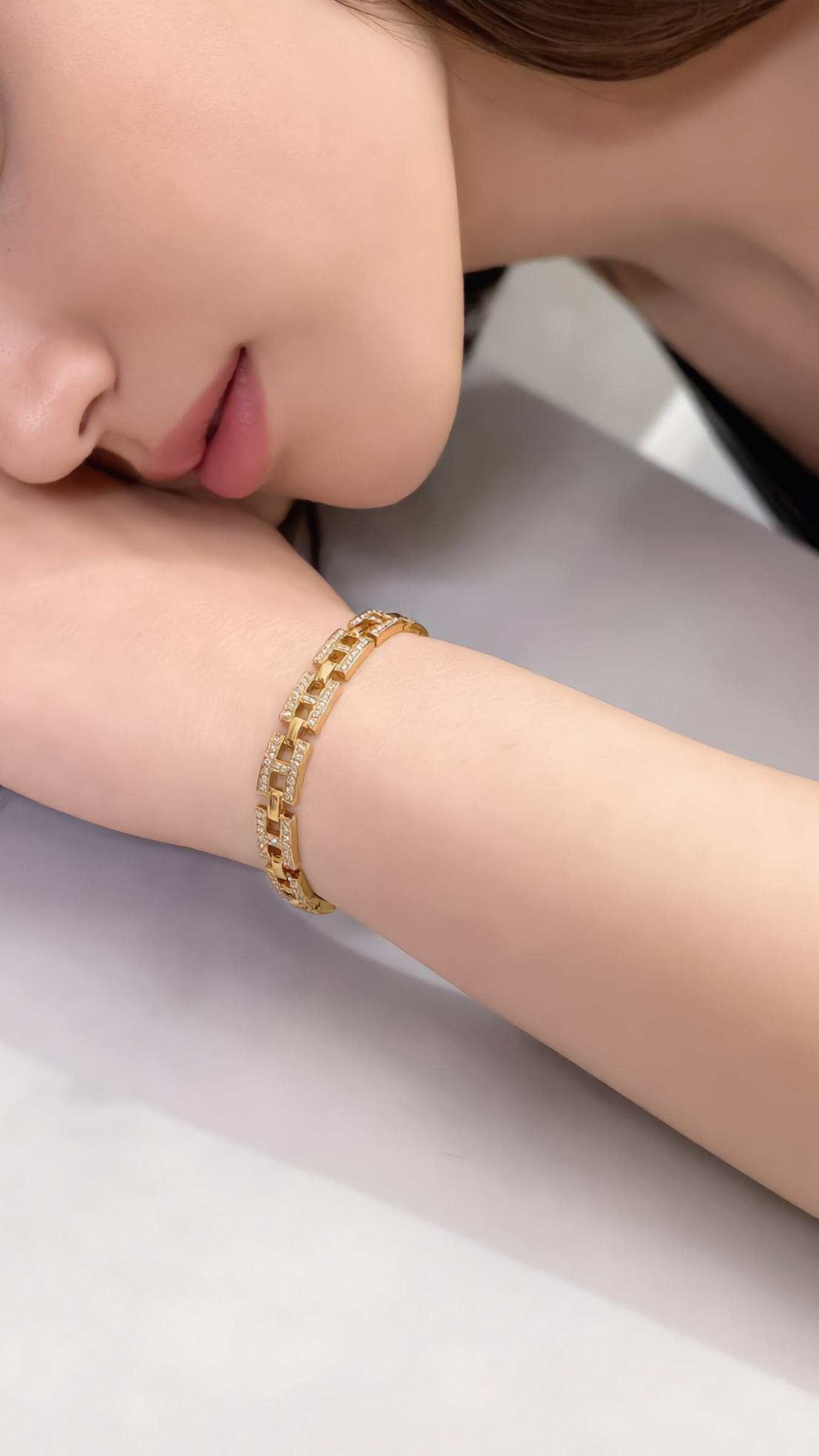 Wholesaler JINLONG BIJOUX - H bracciale with zirconia and rodiato oar