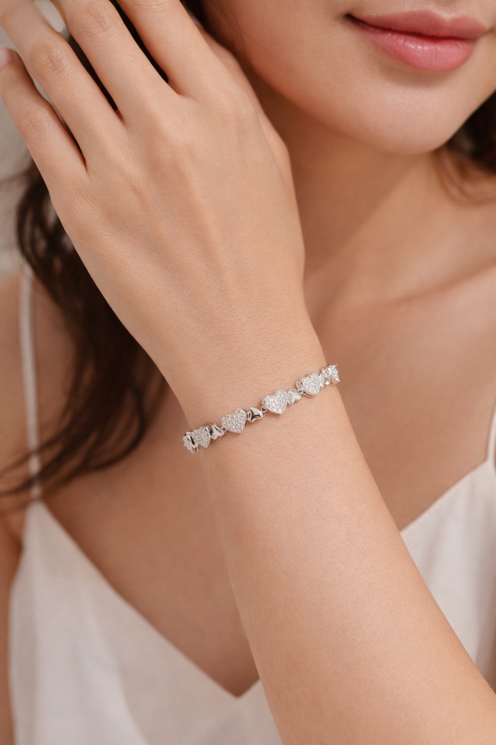 Wholesaler JINLONG BIJOUX - Bracelet heart with zirconia and rod rodiato