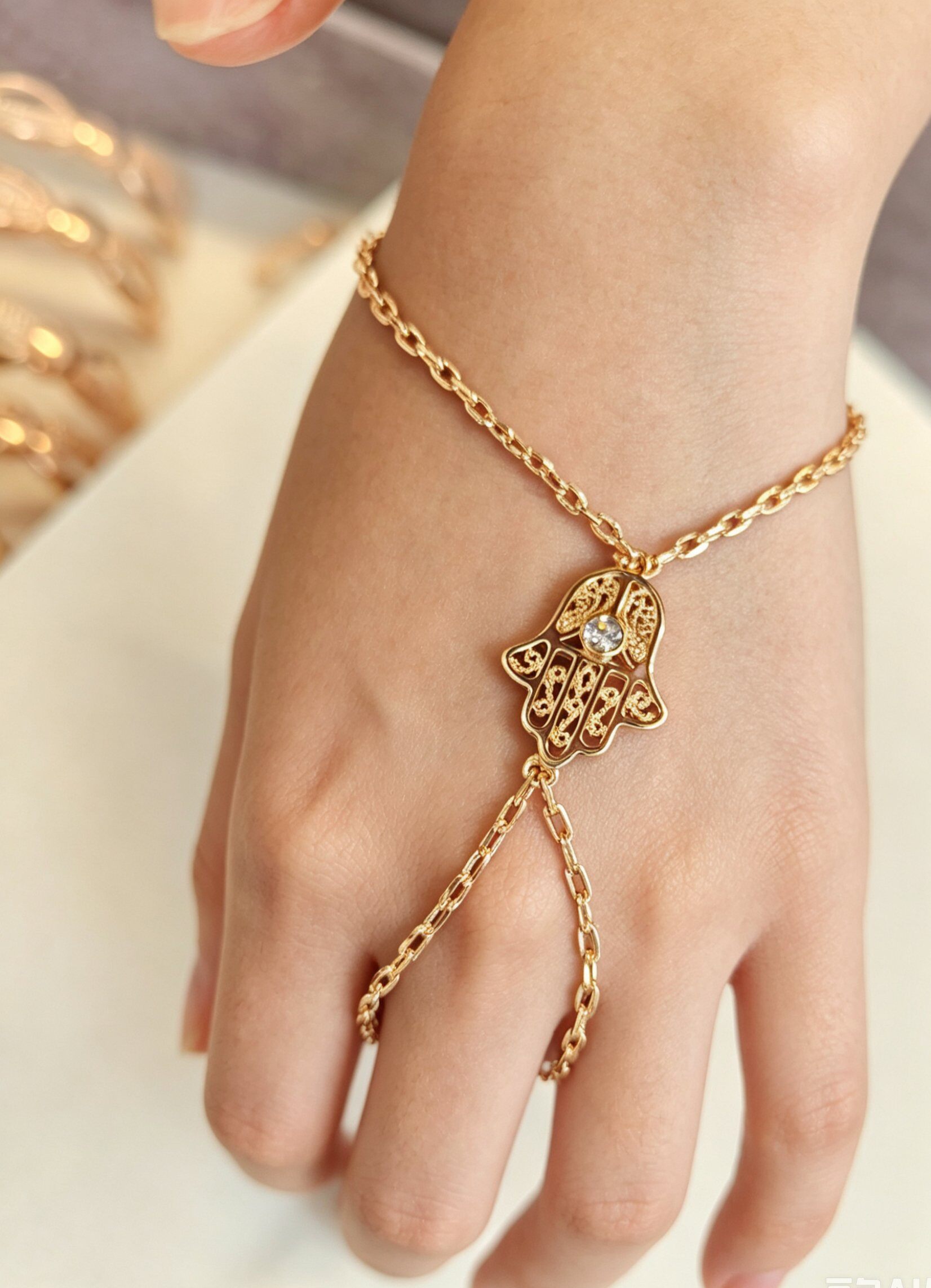 Wholesaler JINLONG BIJOUX - Bracciamano mano di fatima rame con zirconi fashion