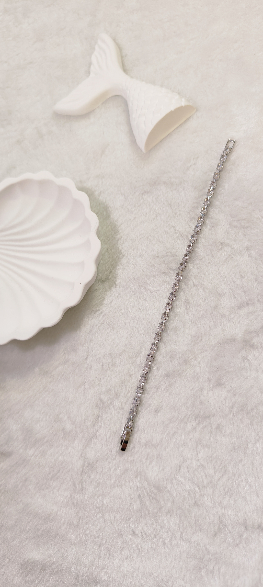 Wholesaler JINLONG BIJOUX - Bracelet with goccia zirconia and oar