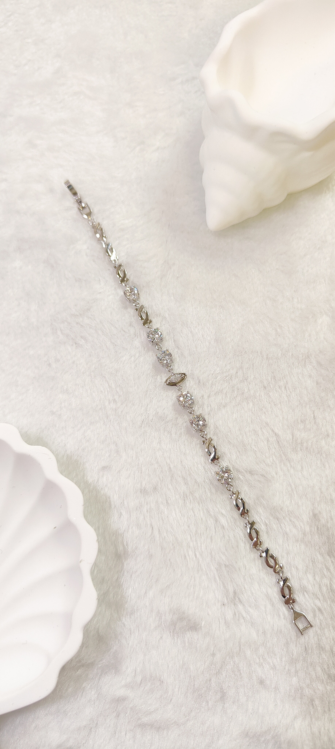 Mayorista JINLONG BIJOUX - Pulsera con circonitas y remo