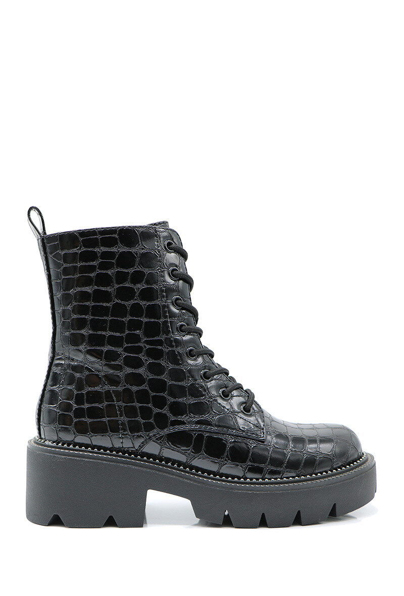 Wholesaler JM.DIAMANT - Ankle boots with lace