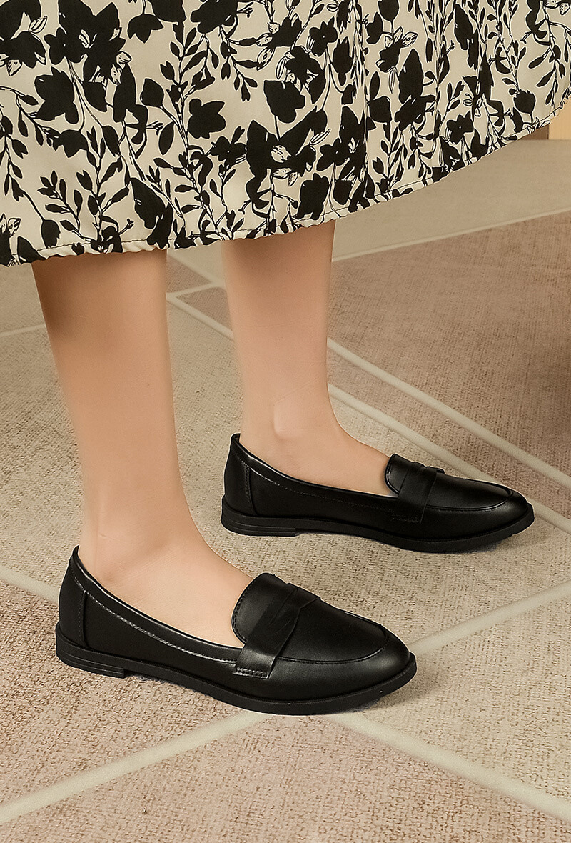 Wholesaler JM.DIAMANT - Low heel Moccassins