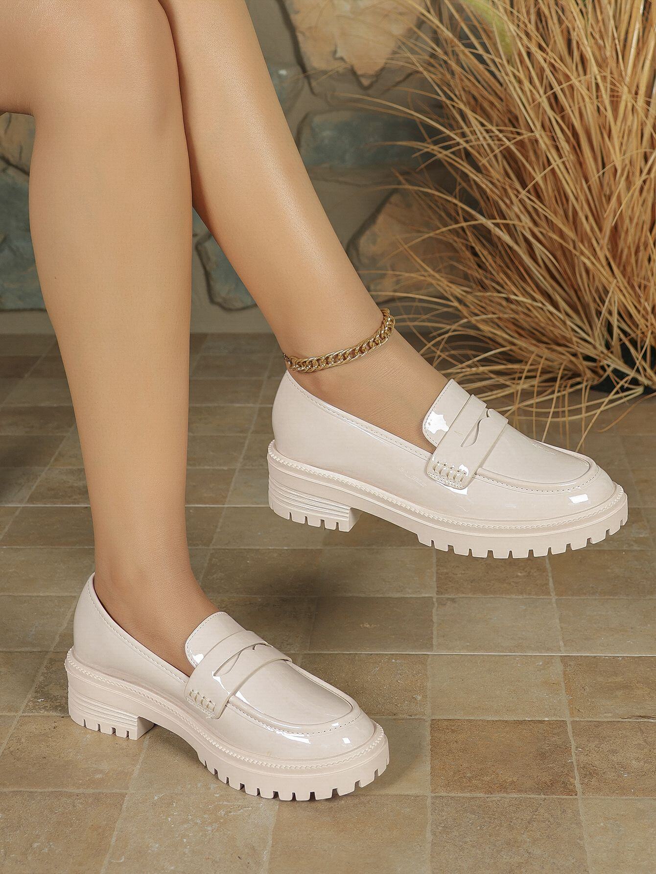 Grossiste JM.DIAMANT - Mocassins bas talon