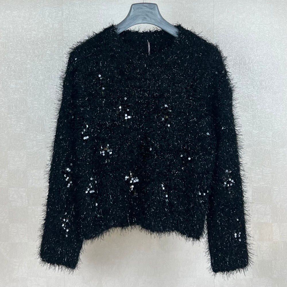 Wholesaler JNJ - Sweater decorated with sequins