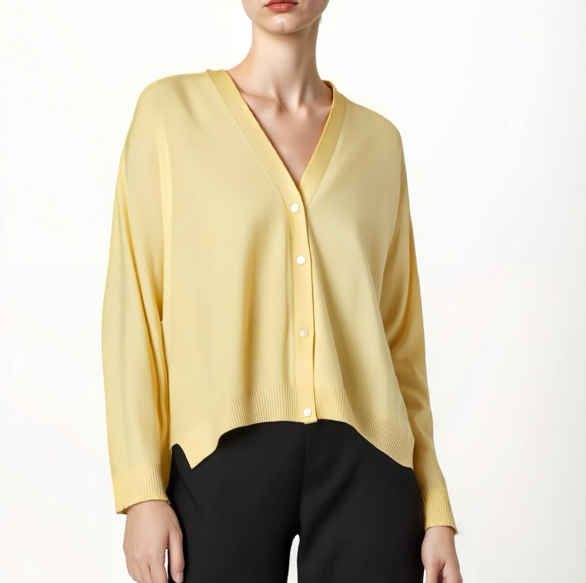 Grossiste JNJ - Cardigan avec des boutons