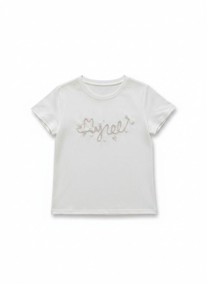 Wholesaler JNJ - T-shirt with colorful print and accessorized