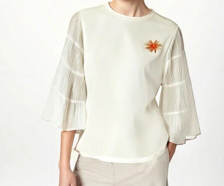 Grossista JNJ - Maglia con spilla decorativa