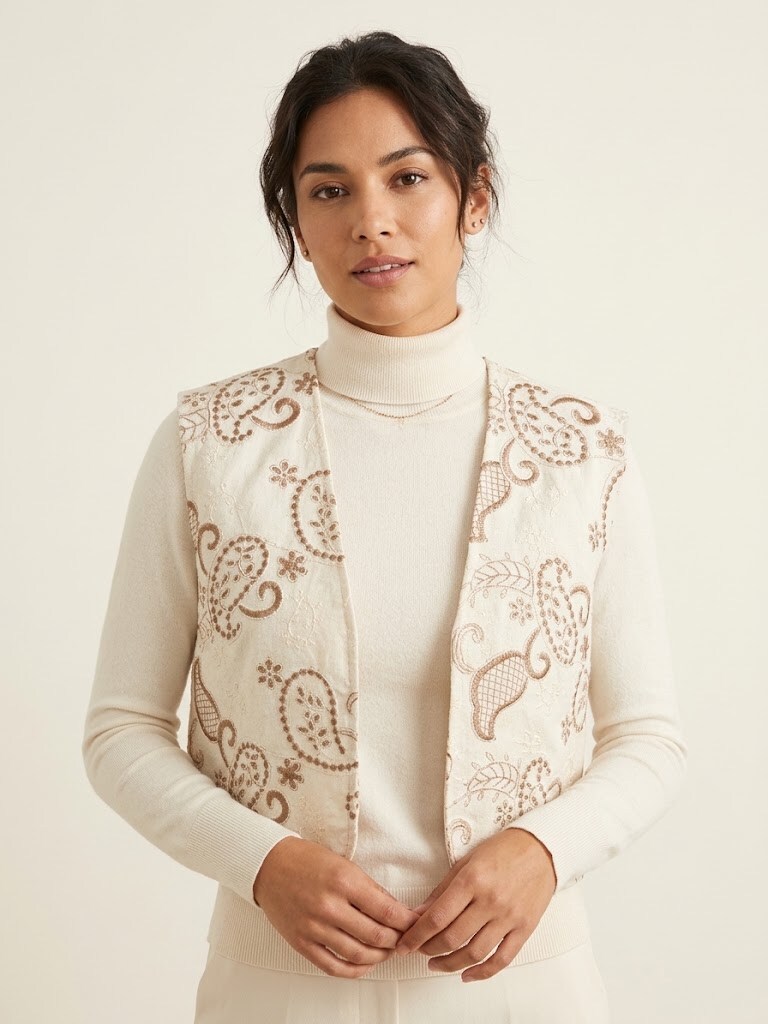 Großhändler JOEYA STUDIO - Offene Weste mit Paisley-Stickereien im Boho-Stil