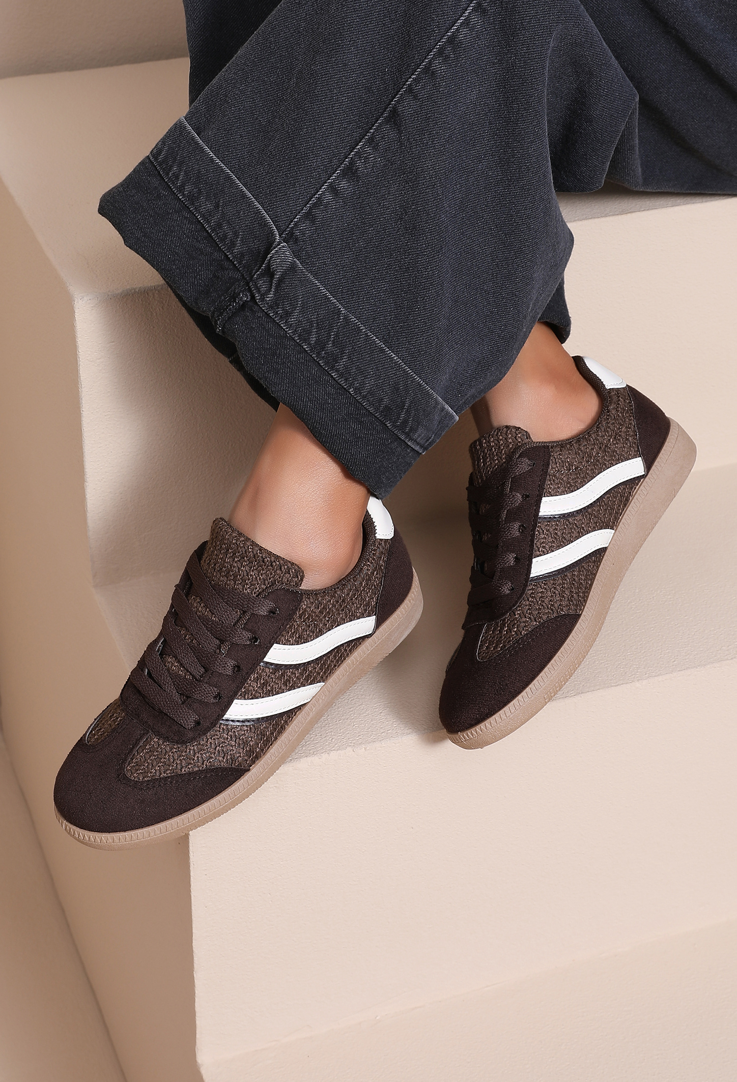 Großhändler JOIA PARIS - Damen-Sneaker im Vintage-Stil