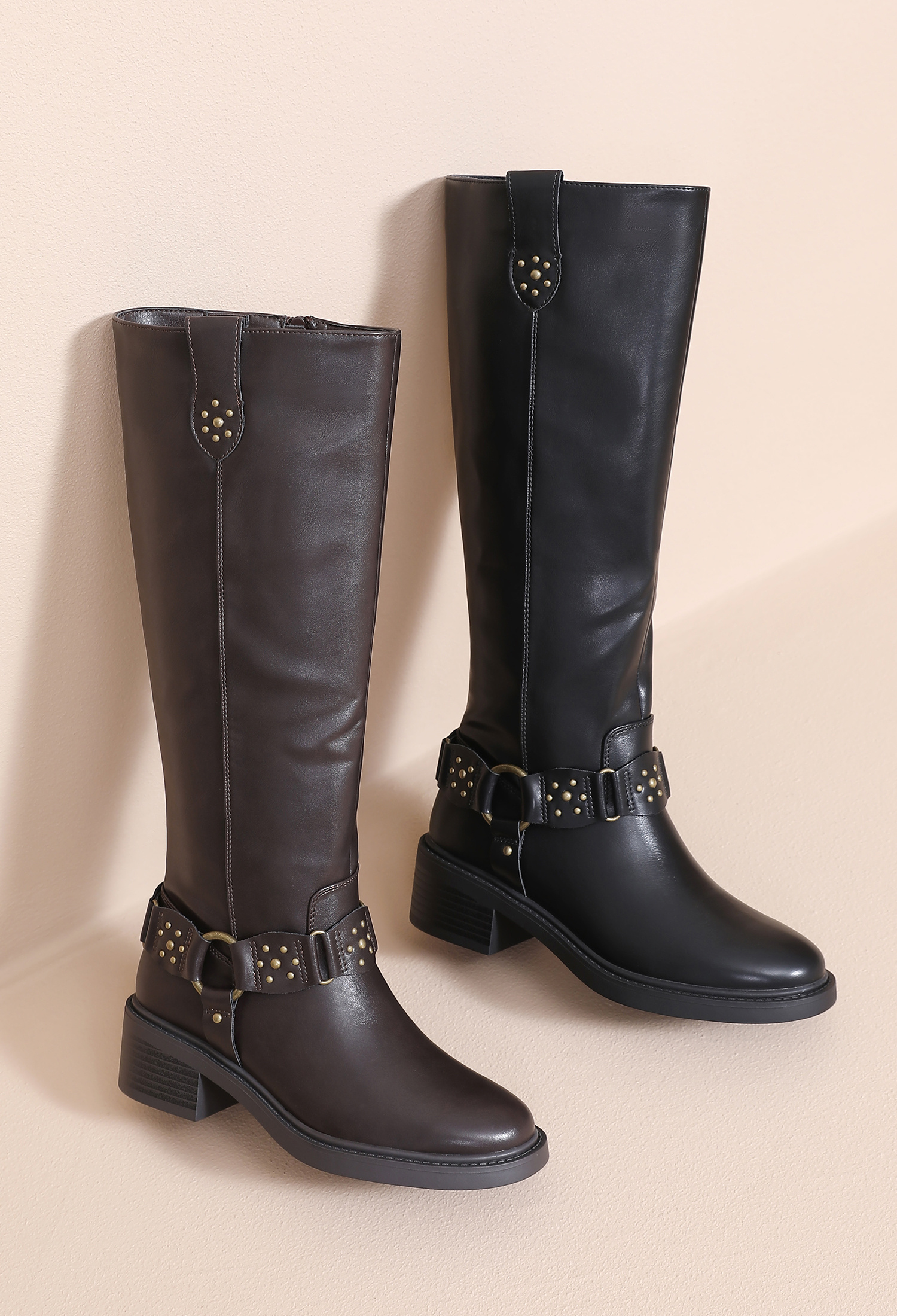 Großhändler JOIA PARIS - Damenstiefel mit Dekorativem Riemen