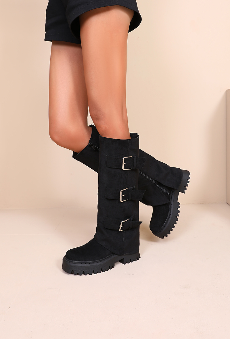 Wholesaler JOIA PARIS - Boots with lug sole and three buckles