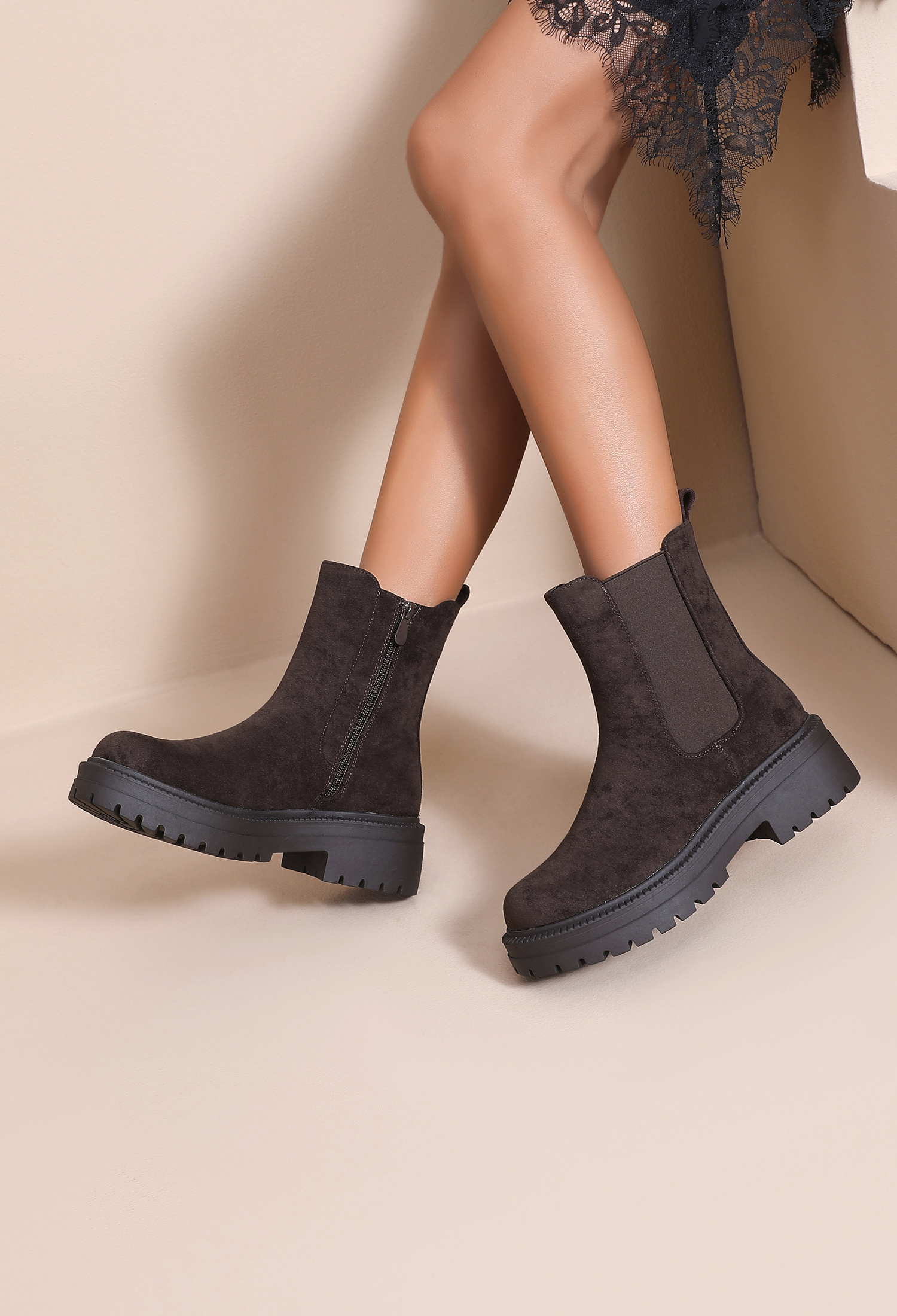 Grossiste JOIA PARIS - Bottines Chelsea Femme Effet Daim à Semelle