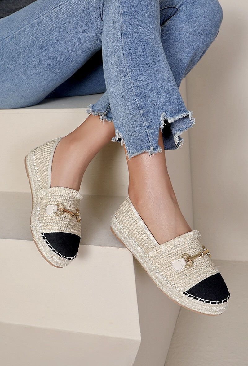 Grossista JOIA PARIS - Espadrillas con punta e fibbia nere