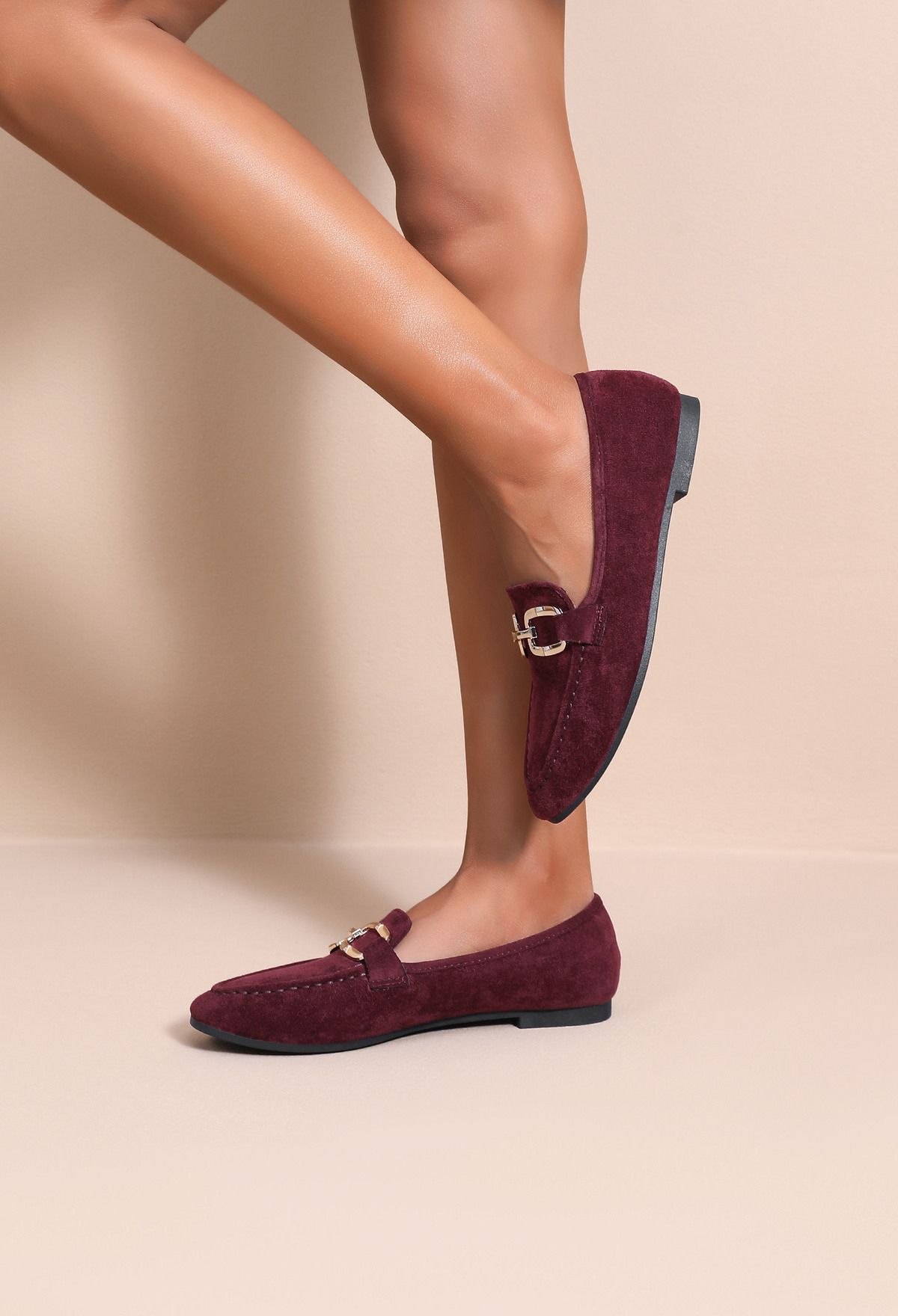 Wholesaler JOIA PARIS - Elegant Women's Loafers with Metal Buckle