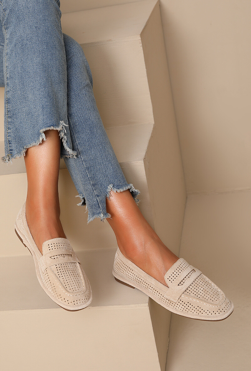 Wholesaler JOIA PARIS - Unicolore flat perforated moccasin with a band