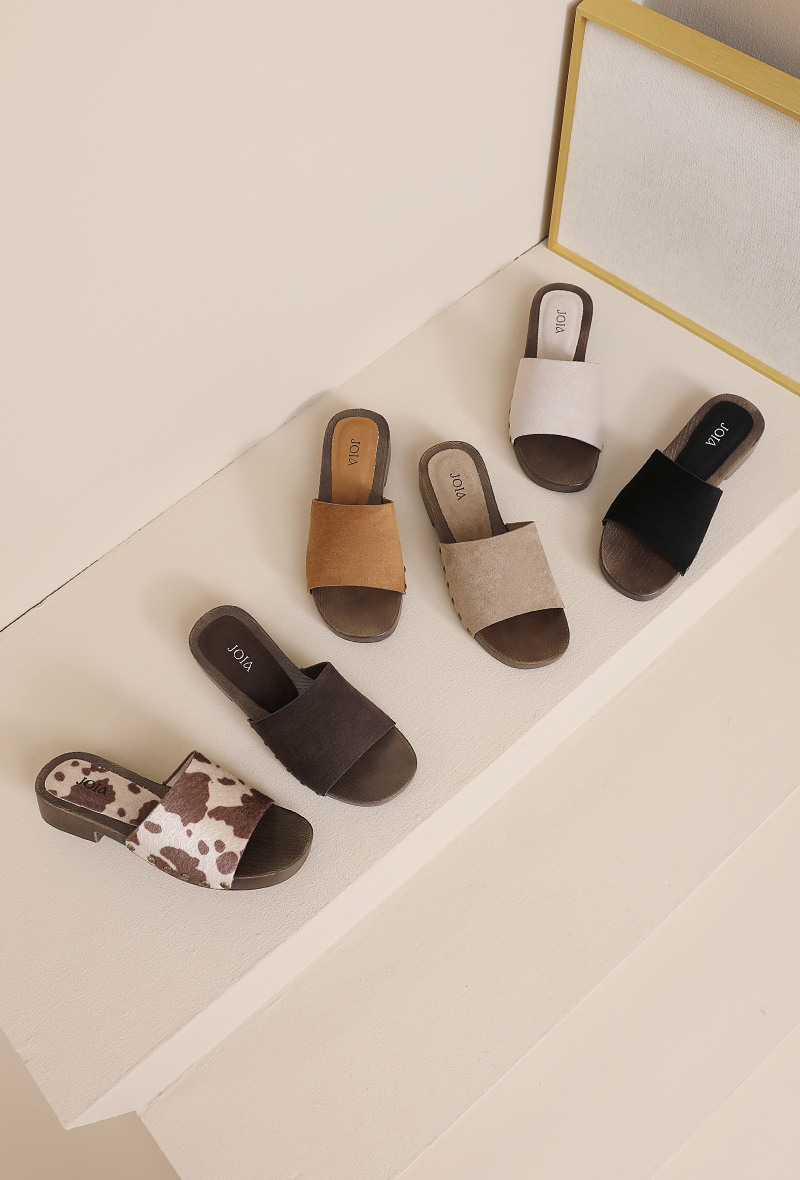 Wholesaler JOIA PARIS - Studded platform clogs