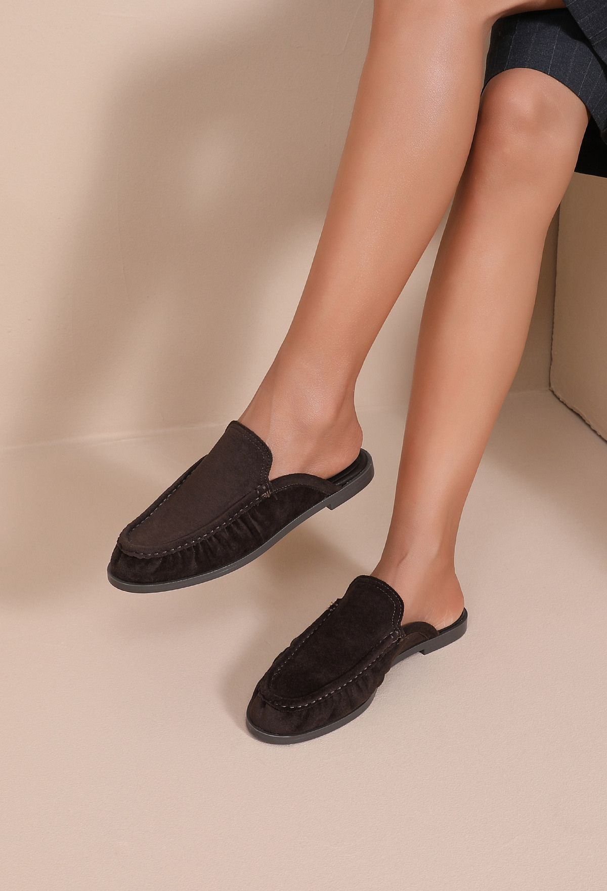 Wholesaler JOIA PARIS - Women's Mule Loafers with Suede Effect